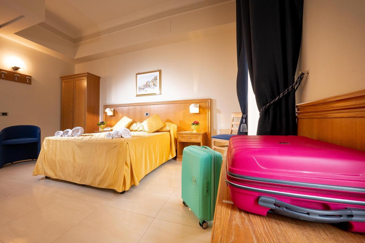 Hotel Sabbie D'Oro جيارديني ناكسوس المظهر الخارجي الصورة